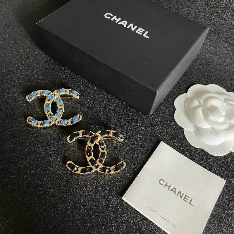 Chanel Brooch 04yxs124